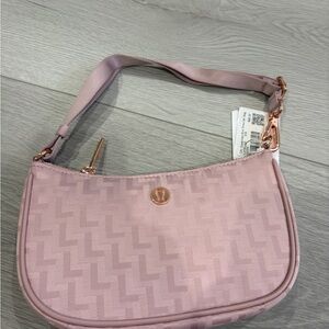 Lululemon city essential bag